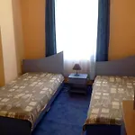 Хотел щерев *