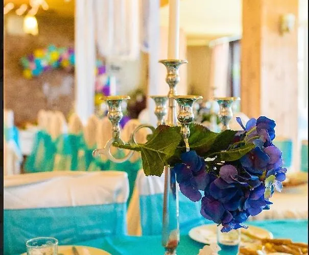 Хотел щерев *